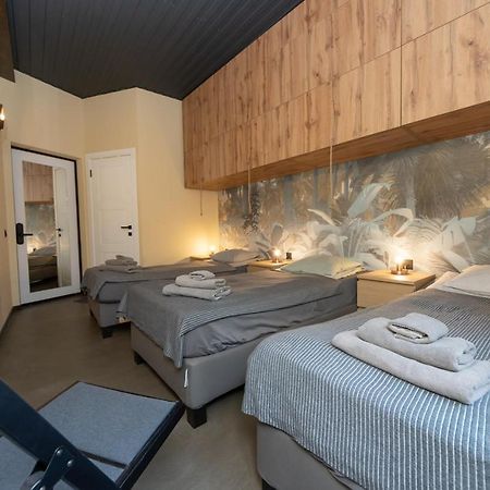 Apart Hotel On Zoloti Vorota Киев Экстерьер фото
