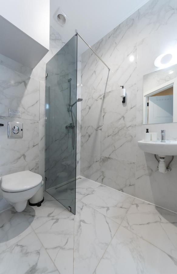 Apart Hotel On Zoloti Vorota Киев Экстерьер фото