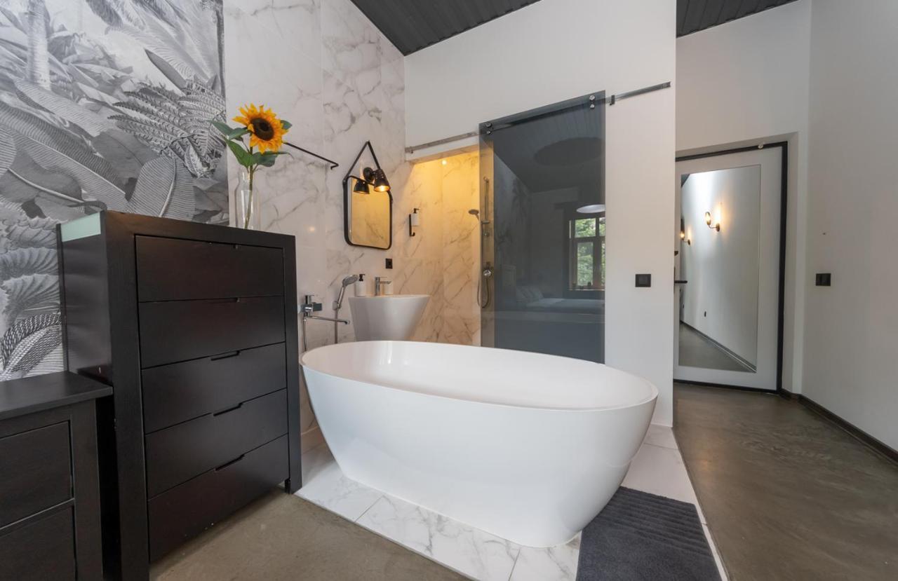 Apart Hotel On Zoloti Vorota Киев Экстерьер фото