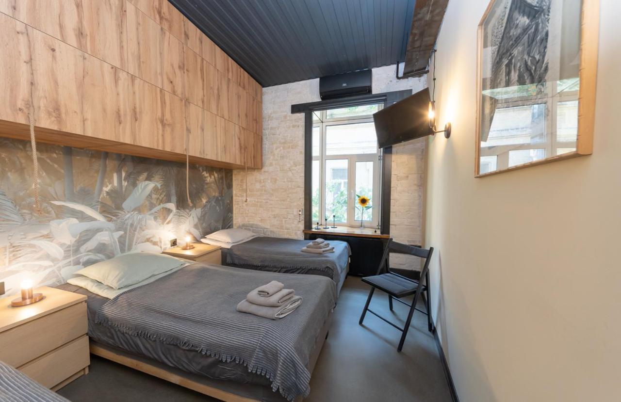 Apart Hotel On Zoloti Vorota Киев Экстерьер фото